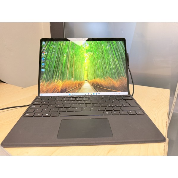 Microsoft Surface Pro 9 i7/16gb/256gb